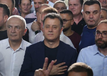 Tani brohorisni prapë “Para Vorio-Epiri”!