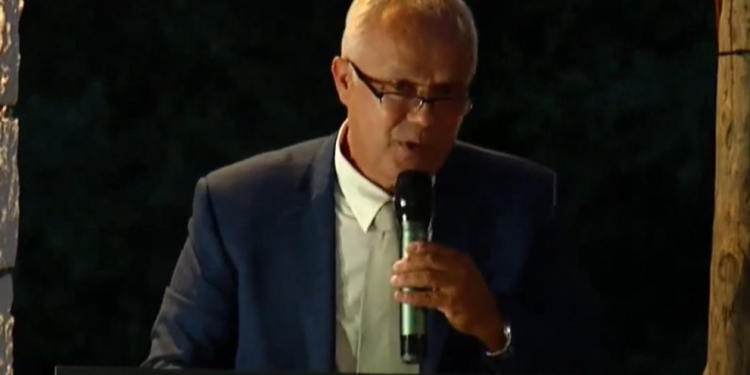 Petro Gjikuria nis fushatën në Himarë: Unë do të fitoj (VIDEO)