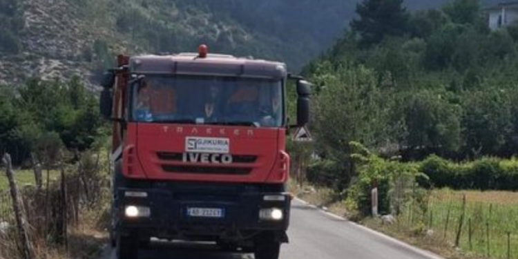 Çmenduri në Vlorë, punonjësit e firmës masakrojnë një banor të Dukatit vetëm sepse i kapi duke gërmuar në tokën e tij (FOTO)