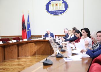 Nga goditja e korrupsionit politik te përkohshmëria e drejtuesve, kontrolli i figurës dhe çlirimi i sistemit të prokurimeve, propozimet në Komisionin e Posaçëm Parlamentar