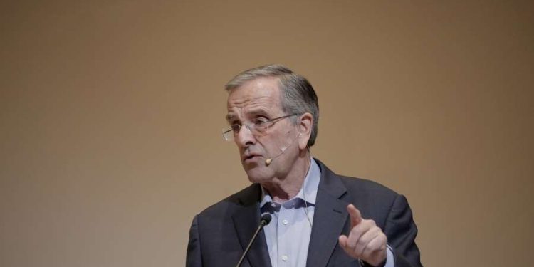 Ish-kryeministri grek Samaras thirrje Mitsotakisit: Vendosi veton Shqipërisë!