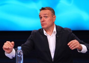 Karamuço: Në Shqipëri po krijohet një familje mafioze, ka fuqinë të komandojë edhe shtetin