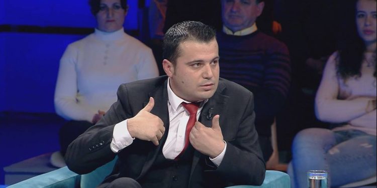 Gazetari tallet: Këta iu bëjnë thirrje bizneseve në jug të ulin çmimet, por jo monopoleve kombëtare