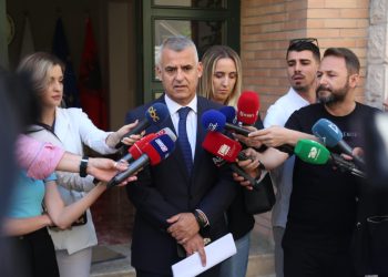 Dule: S’ka njeri në Himarë që voton kandidatin e Ramës