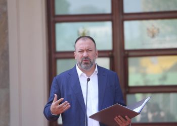 Qeveria rrit pagat e punonjësve të bashkive, si bëhet përllogaritja