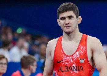 Historike/ Shqipëria arrin të fitojë medaljen e parë në një Olimpiadë