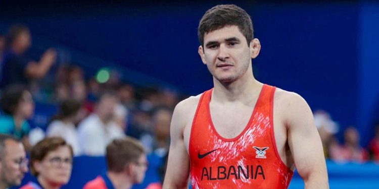 Historike/ Shqipëria arrin të fitojë medaljen e parë në një Olimpiadë