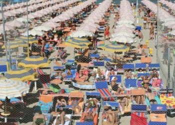 Shqipëria “merr në qafë” Italinë