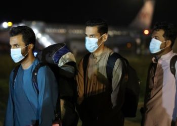 Afganët mbesin "të bllokuar" në Shqipëri tre vjet pas rikthimit të talibanëve