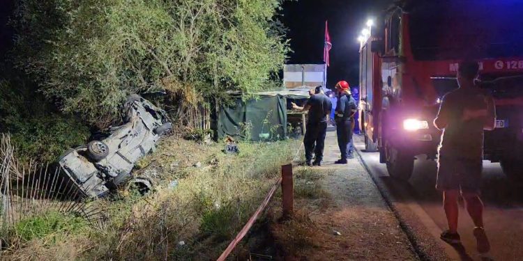 FOTO/ Pamje të rënda nga aksidenti tragjik, kush është i riu që humbi jetën në rrugën Levan-Tepelenë (Emri)