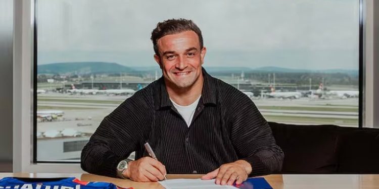 Shaqiri rikthehet në shtëpi