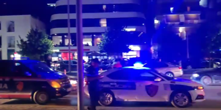 Ç’po ndodh në Vlorë, RENEA rrethon një hotel në Lungomare (VIDEO)