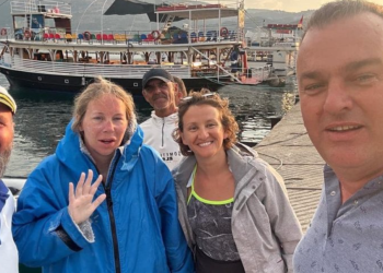 “Jam krenare që kam prejardhje shqiptare”, Eva Buzo kalon me not nga Italia në Shqipëri