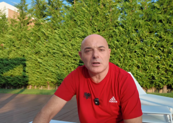 Fevziu: Shqipëria republikë shezlongesh, banditizmi ka zaptuar plazhet (VIDEO)