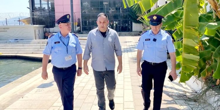 Ministri i Brendshëm në Sarandë: Lejet për lundrim të futen në regjim të thelluar kontrolli (VIDEO)