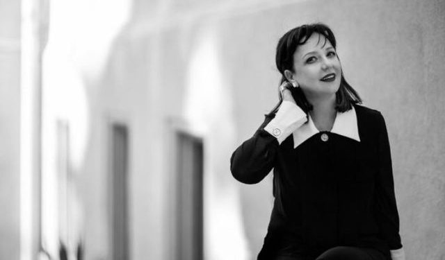 Intervistë me Linda Ramën/ Revista franceze: Ka fuqinë të të bindë!