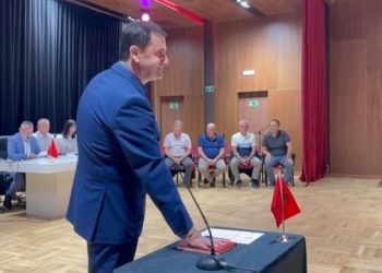 Betohet Vangjel Tavo: Do jem shërbëtori i Himarës