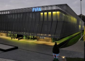 Bilanci i FIFA: Shqipëria afroi 68 futbollistë, shiti 128