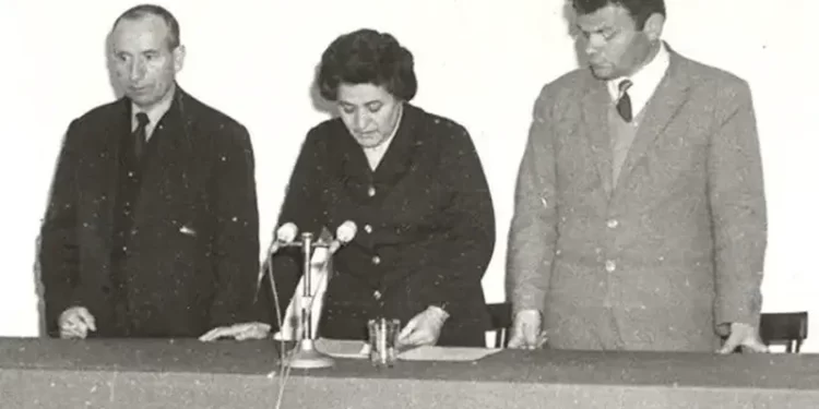 Dëshmia e ish – “agjentit grek”, që vuajti 17 vjet burg: Isa Abazi më arrestoi në Korçë, kurse në Tiranë, hetuesi Iljaz Haxhiaj më torturonte, më fikte cigaret e ndezura në trup dhe…