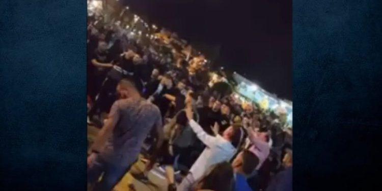 Sherr i dhunshëm në një festë në Greqi, plagosen dy nënkryetarë bashkie (VIDEO)