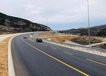 Tre projekte rrugore marrin 4.75 mld lekë shtesë