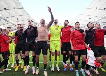 Kombëtarja kërkon fitoren ndaj Ukrainës, një portugez gjykon kuqezinjtë