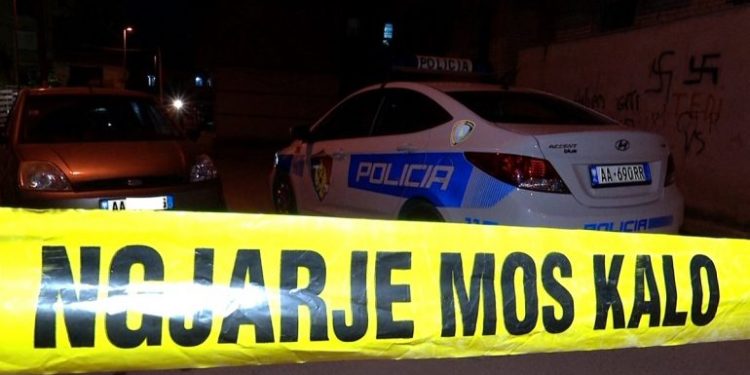 Ngjarje e rëndë në Sarandë/Plagoset 38-vjeçari, në kërkim autori i ngjarjes