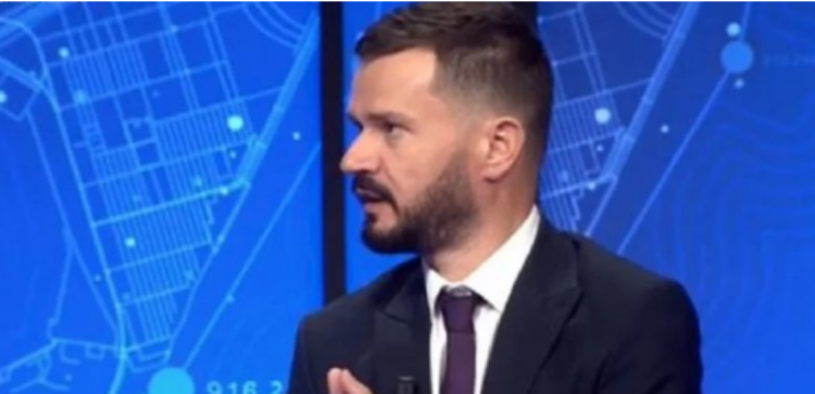 Analisti: Një ministër u shkarkua pas takimit në Dubai, Balla gaboi me miellin dhe orizin për policët