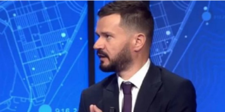Analisti: Një ministër u shkarkua pas takimit në Dubai, Balla gaboi me miellin dhe orizin për policët