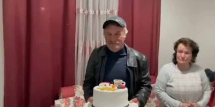 U vra nga i biri, Enver Balla dy vite më parë festonte ditëlindjen i lumtur me familjen. E bija: O bush, po unë s’kam kaluar akoma humbjen e mamit