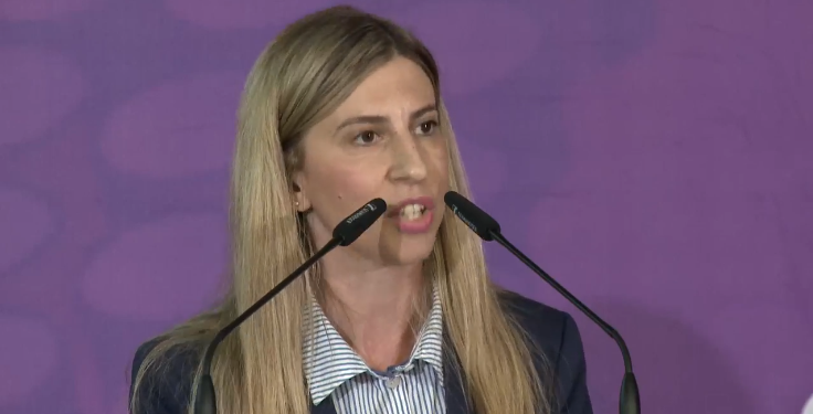 Vajza nga Gjirokastra kthehet nga Athina për t’u bërë deputete: Edi Rama është himni ynë për rrugën në BE. Ju na bëni krenarë ditë për ditë