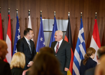 Ervin Hoxha në takimin e Procesit të Berlinit: Të shkëmbejmë në kohë reale të dhënat mbi flukset migratore në Ballkan