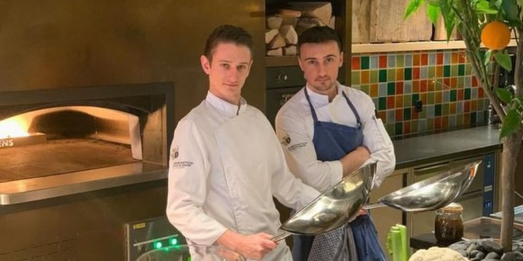 Iku 4 vjeç nga vendlindja dhe u rrit në Greqi: Më vjen keq që njerëzit nuk investojnë në Shqipëri, vitet e fundit është zhvilluar shumë!