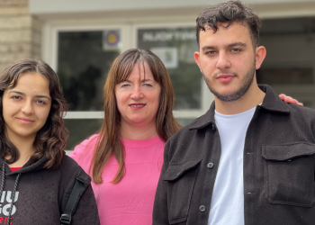 Valbona dhe Halimi, dy studentët e parë nga Presheva në Gjirokastër për këtë vit të ri akademik