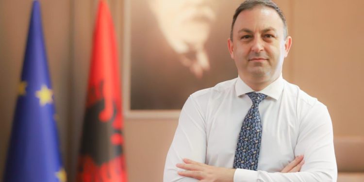 22 efektivë të arrestuar si hajdutë gjobash, reagon MB: Policia e Shtetit po kalon një proces ripërtëritje