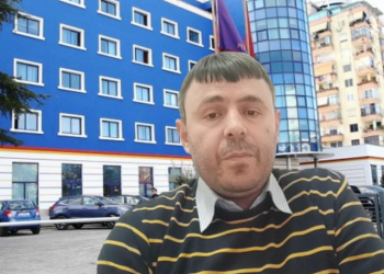 Çfarë gallate/ Njeriu që urinoi në derën e Gjykatës së Lartë, tani kandidat për drejtor i Policisë së Shtetit (VIDEO)