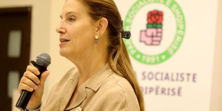 Kumbaro në Gjirokastër: Patronazhim në çdo rrugë edhe për votuesit në diasporë