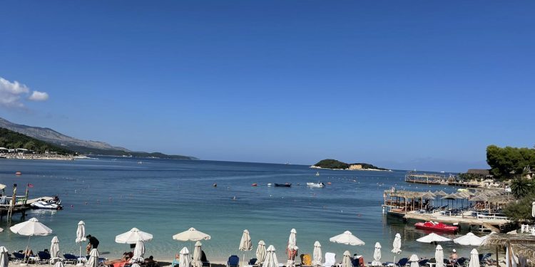 Fundjavë për plazh, temperatura deri në 32 gradë celcius