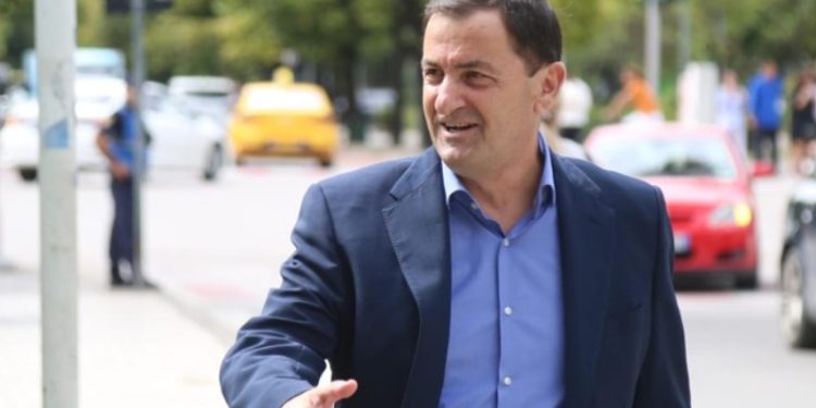 Edhe Gjykata e Vlorës i jep Tavos mandatin e Himarës