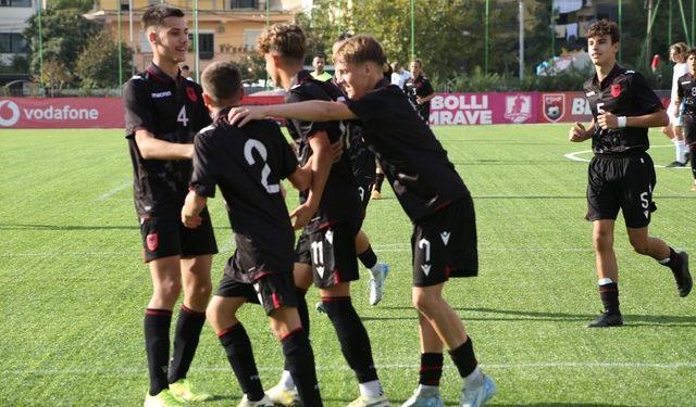 Shkëlqejnë kuqezinjtë e vegjël, Shqipëria fiton 8-1