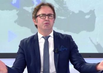 Deputeti i Beratit: Opozita duhet të radikalizohet dhe të sfidojë Qeverinë. Të hënë do thyejmë xhamat