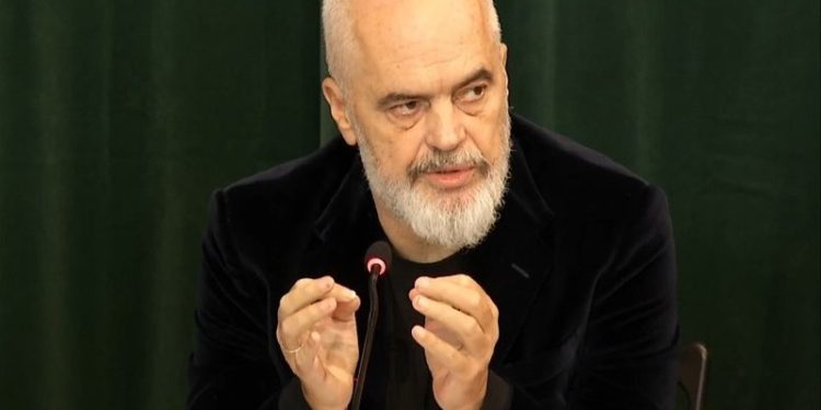 Rama thirrje kryetarëve të bashkive: Mbaroni legalizimet, s’ka asnjë justifikim!