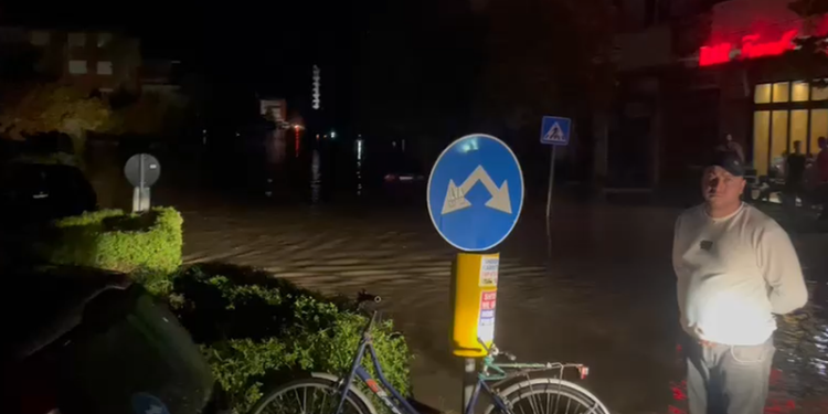 Vlora zhytet në errësirë, qyteti pa ujë dhe drita