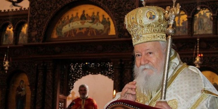 Vendi i prehjes së mitropolitit arvanitas shndërrohet në vend pelegrinazhi në Berat