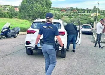 E rëndë në Itali/ Shqiptari mbyt gruan në krevat në sy të fëmijëve