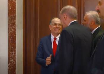 Bajram Begaj i ankohet Erdoganit për godinën e Presidencës: Është e vogël, rreth 600 metra katrorë…(VIDEO)
