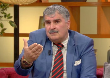 Kujtim Gjuzi: Shqiptarët janë numri 1 në botë kur bëhet fjalë për krevatin