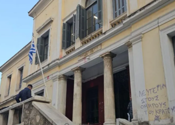 Akuzohet se vrau të moshuarën në Greqi, gruaja lë në burg gruan shqiptare