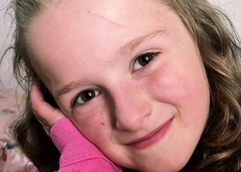 “Mami dua të iki në shtëpi”/ 7-vjeçarja në rrezik për jetën, prindërit mes lotësh u kërkojnë ndihmë shqiptarëve