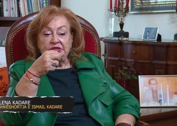 Helena Kadare: Lexova ditaret e Ismailit dhe u mërzita! Kishte shkruar historitë me vajza ruse